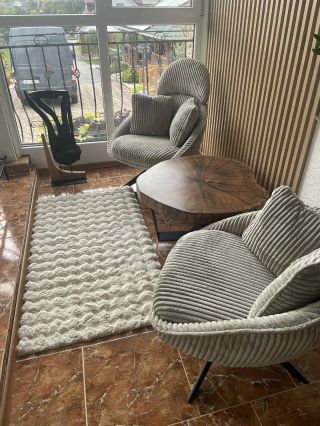 ✔️tak už sú doma 🤎 . . Čo poviete, zapadli tam? 🌿 #wooddesign #woodworking #handmade #coffeetable #woodstyle #lovemyjob